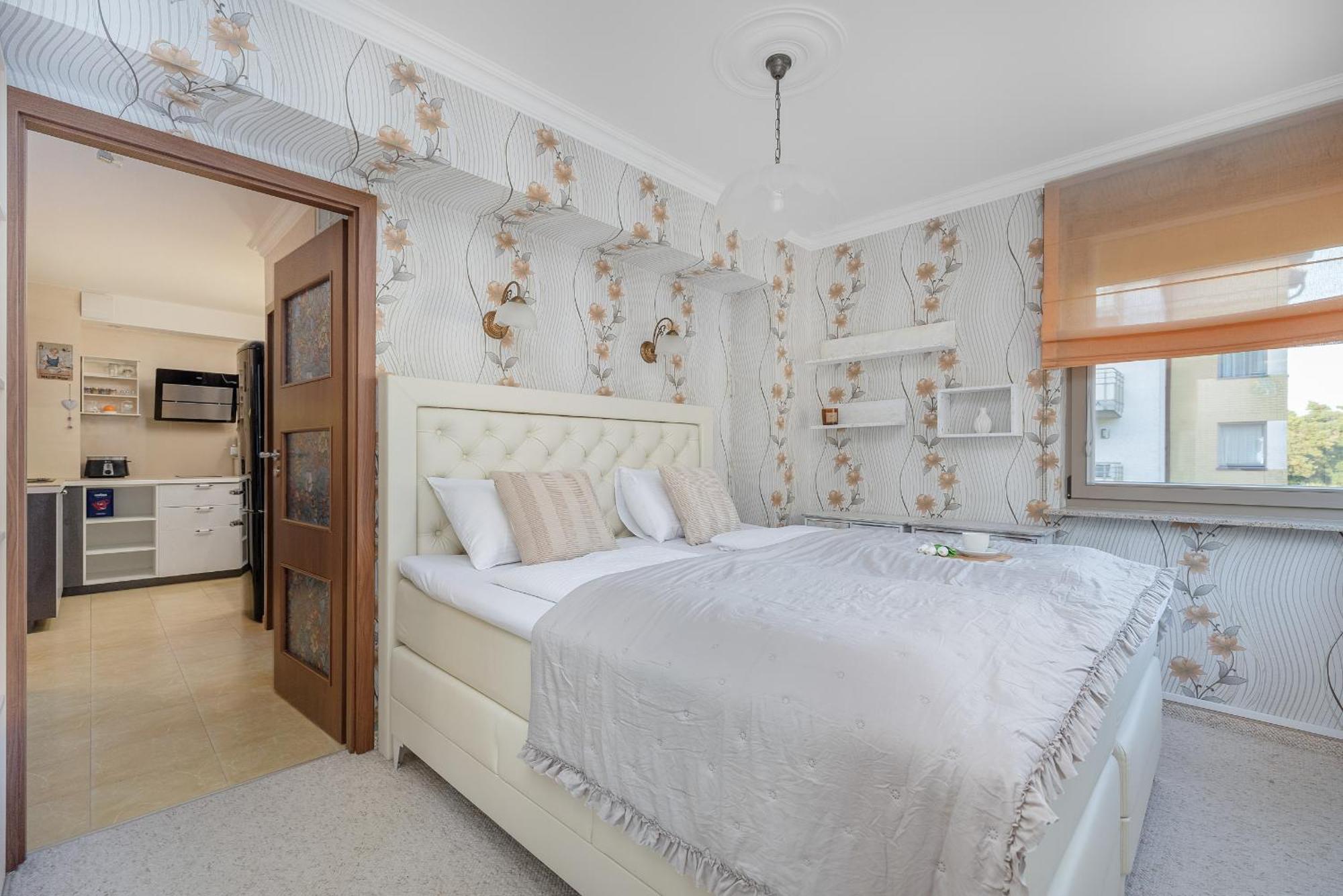 Exceptional 550 M From The By Renters